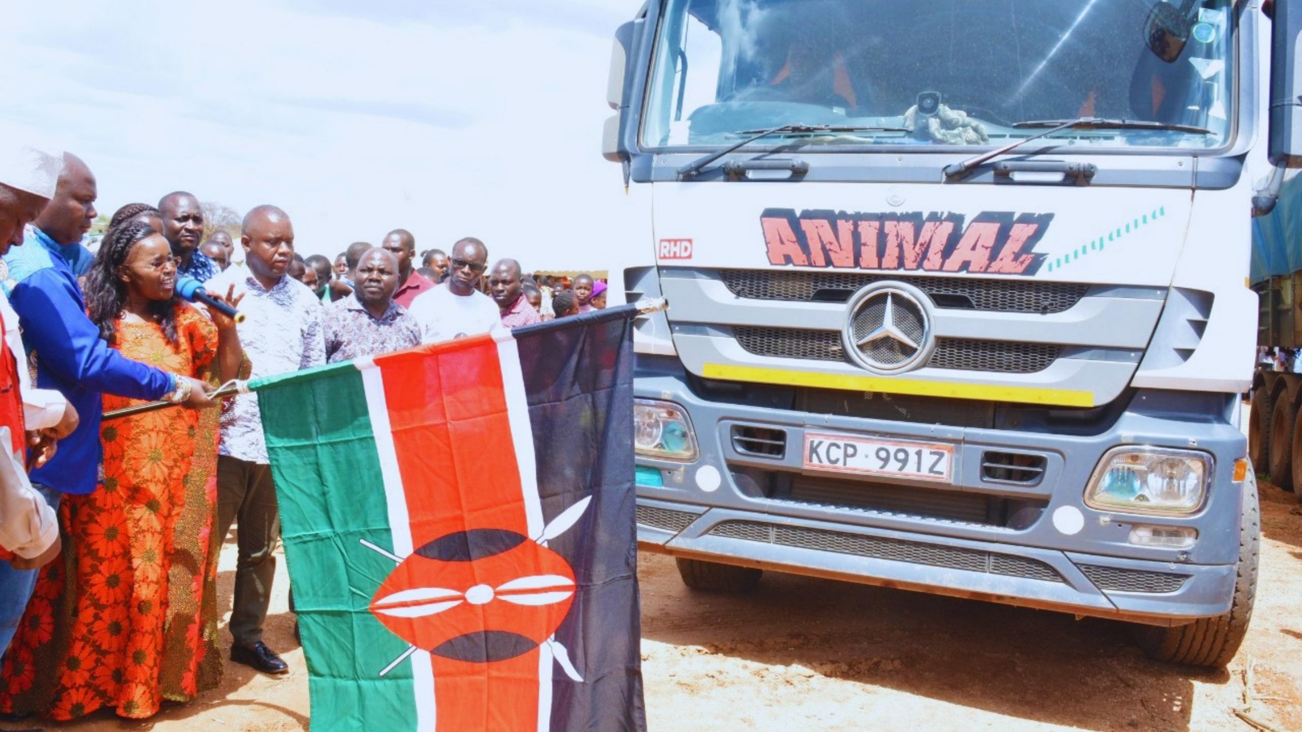 Tourism CS Penina Malonza Flags Off Relief Food Distribution to The Starving Residents of Kitui County.